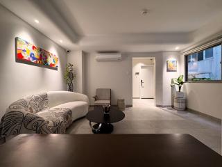 Landmark Aura - 9