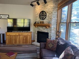 8750 Trappers Crossing condo - Keystone - 6