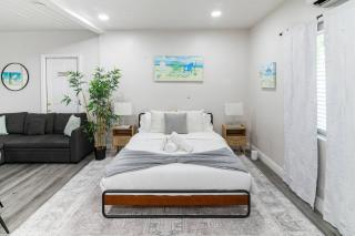 Miami Shores Stay | Stylish Apt Minutes to Ocean - 7