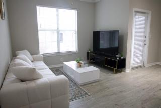 Stylish 1BR Escape Ideal for Business or Leisure - 0