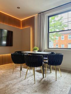 3 KING BedsnFree parking Exactly Where You Belong - 9