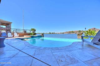 Splash Landing! Dock, Pool & Hot Tub , Riverfront House & Guest - 7