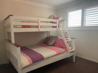 Sunkissed Manor - Swimming Pool - 3 Mins to Beach - 1