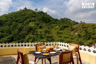 StayVista at Samar Fateh Garh with Bonfire, Lawn, AC - 6