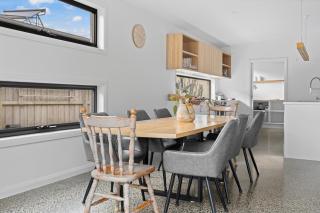 Tea Tree Pool Retreat - 4