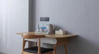 Borrman Hotel Jiangyin Zhouzhuang - 4