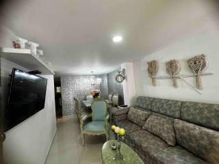 Apartamento con Jacuzzi privado Cerca al Metro y al Mayorca - 0
