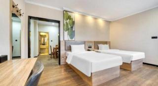 GreenTree Inn HuZhou AnJi YingBin Avenue Express Hotel - 1