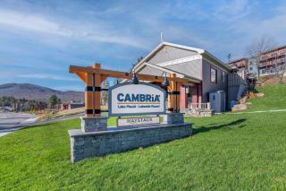 Cambria Hotel Lake Placid - Lakeside Resort - 6