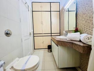 BluO 3BHK Golf Course Road - Balcony, Lift, Parking - Gurgaon - 1