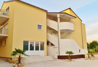 Apartment Maja - Funtana - 0