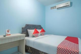 Hotel O RF Homestay - 1