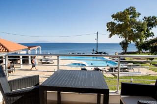 Blue Waves Luxury Suites by the Sea - Plomari - 1
