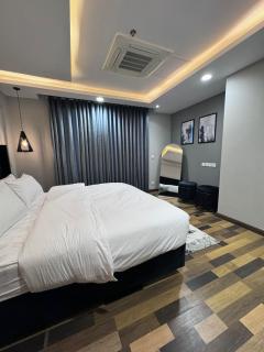 Gold crest luxury family apartments - 3