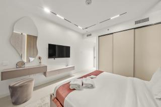 FIRST CLASS 2BR Luxury Marina Bliss - 7