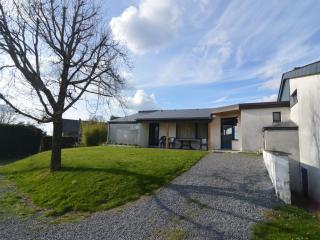 Quaint holiday home with heated indoor pool - Purnode - 3