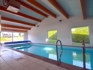 Quaint holiday home with heated indoor pool - Purnode - 5