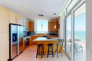 Sapphire Condominiums #2701 - 5