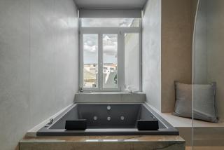 Amara Luxury Suites With Private Hot Tub - 6