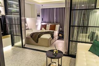 Emma Mattress & Pillows, Balcony, Amazon Alexa, Sauna, Gym & Pool Access, FAST Wi-Fi, Nespresso Coffee Machine with FREE coffee Pods, Elegant Balcony Over Venice Grand Canal, Walking Distance Britsh Embassy, 5 min drive to BGC, 10 min drive to Manila Air - 8