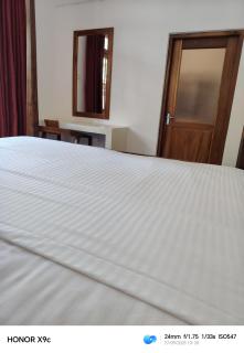 Lasantha Surf, Madiha - 3