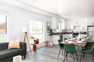 Spacious 4BR LA Getaway with Parking and Fast Wi-Fi - Los Angeles - 3