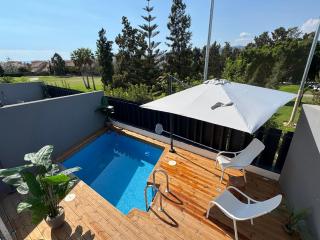 Luxury Hillside Villa, Private Pool, Ocean & Golf View - 9