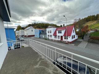 Modern and Spacious apartment in heart of Akureyri - Birta Rentals - 3