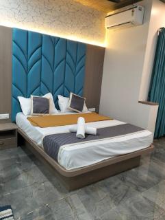 Hotel Royal Inn Lodging And Boarding - Jāmb - 8