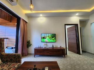 Urban1 BHK Retreat in Candolim with Gym, Pool & Amenities - 5 Minutes to Candolim Beach - 3