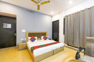 FabHotel X Green Tree - 9