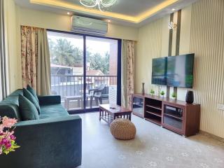 Minimalistic 1BHK Goan Apartment with Gym, Pool & Amenities - 5 Minutes to Candolim Beach - 1
