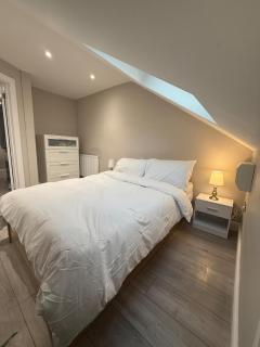 Modern 1 Bed Flat w-Garden Pets & Families Welcome - 6