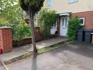 BrumStay - 4 Bedrooms TownHouse sleeps 6 with Driveway Parking and Garden - 5