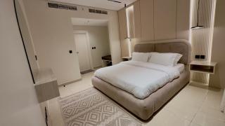 Apartment with Jacuzzi on the sea in Damac Tower - Damora - 1