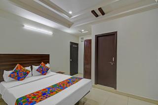FabHotel White House Leo - 8