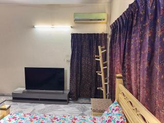 Capital Express Guest House H-13 Islamabad - Near Airport, Bus and Train Station - 7