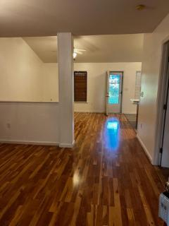Cozy retreat room - 8