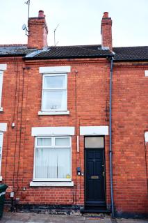 2 Bedroom House By Prospergress Property Short Lets & Serviced Accommodation Coventry With Parking and Games - 8