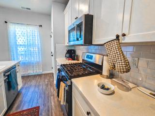 Prime Cary Spot Near Fenton, Downtown & WakeMed - 3