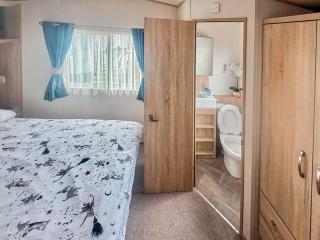 Sea View Caravan - 3