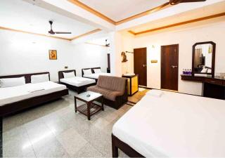 Hotel National Tourist Home - 2