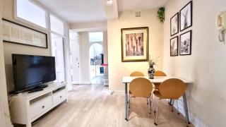 3 Bedroom Apartment in Queensway - 9