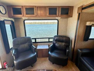 Riverfront Camper - 7