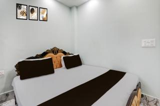 Hotel O by OYO Siya Ji Palace Guest House And Restaurant - 1