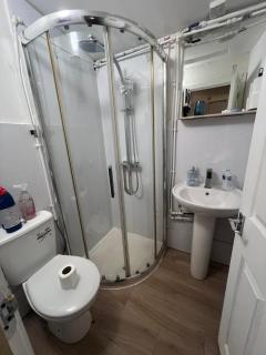 Self Contained Studio - Belinda Road - 3