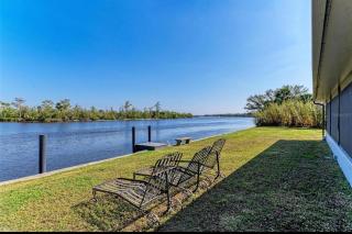 The Hidden Gem Water Front Home - 1