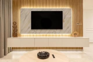 Spacious 2BR with Burj Khalifa View in Downtown Dubai - 2