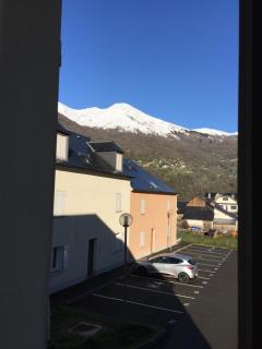 Appartement spacieux 3 chambres avec balcon et parking privé - 0