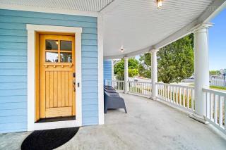 Luxury Home with Harbor Views Hot Tub Walk to North Beach Dog Friendly - 2